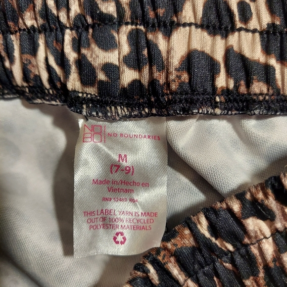 High-Waisted Leopard Print Shorts, Stretchy - Picture 6 of 6